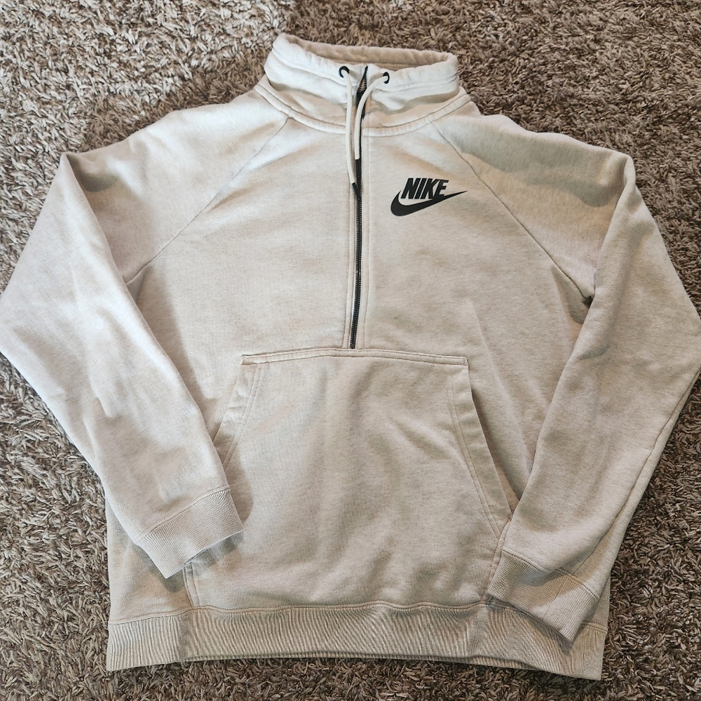 Womans Nike 3/4 zip